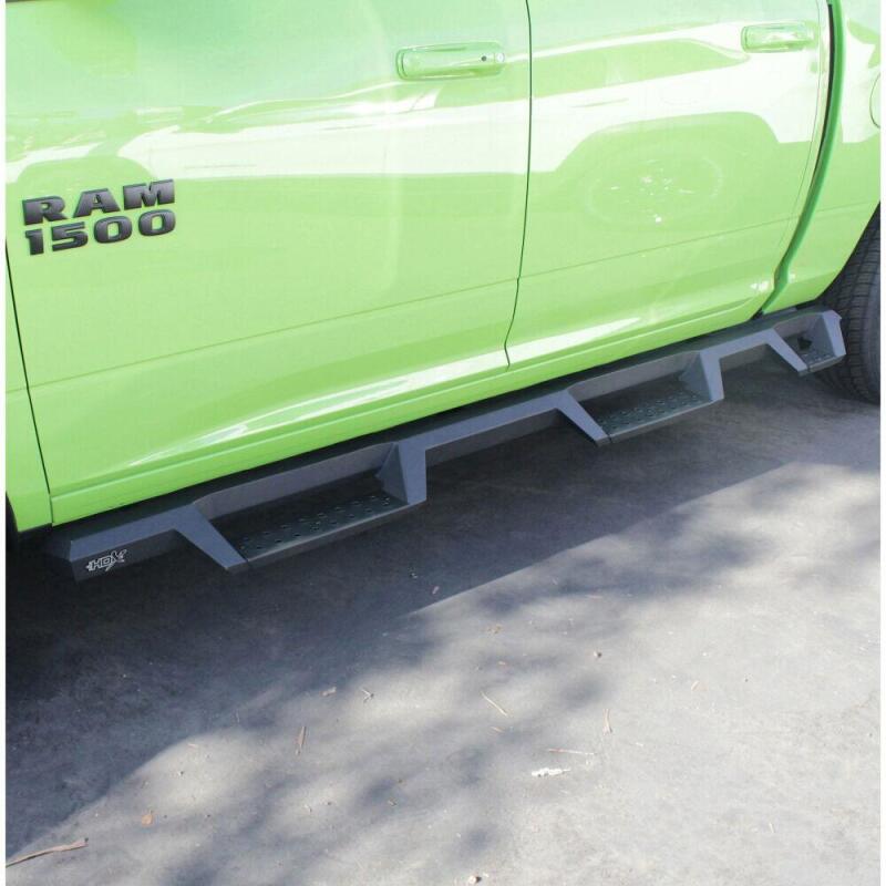 Westin HDX Drop Wheel-to-Wheel Nerf Step Bars 56-534315 Photo - Mounted