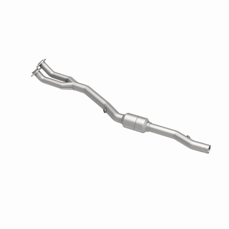 MagnaFlow BMW 840Ci HM Grade Federal / EPA Compliant Direct-Fit Catalytic Converter 24131 360 Degree Image Set