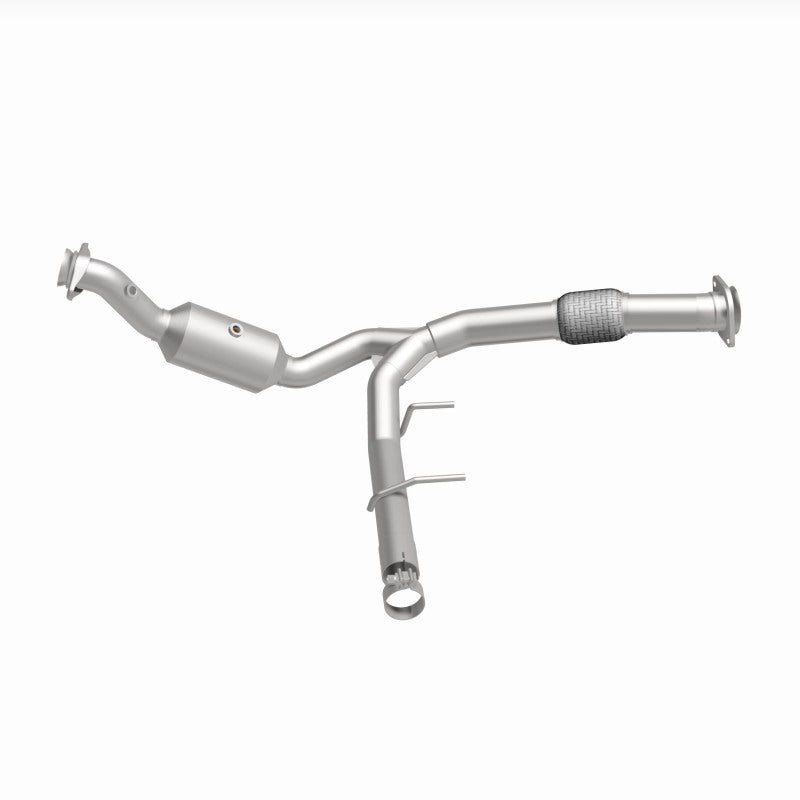 Magnaflow 18-21 Ford Expedition Right Underbody 3.5L Direct Fit Catalytic Converter 280219 280219 360 Degree Image Set