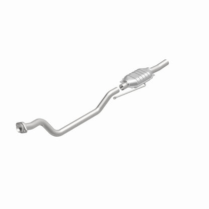 MagnaFlow Ford Standard Grade Federal / EPA Compliant Direct-Fit Catalytic Converter 93301 360 Degree Image Set