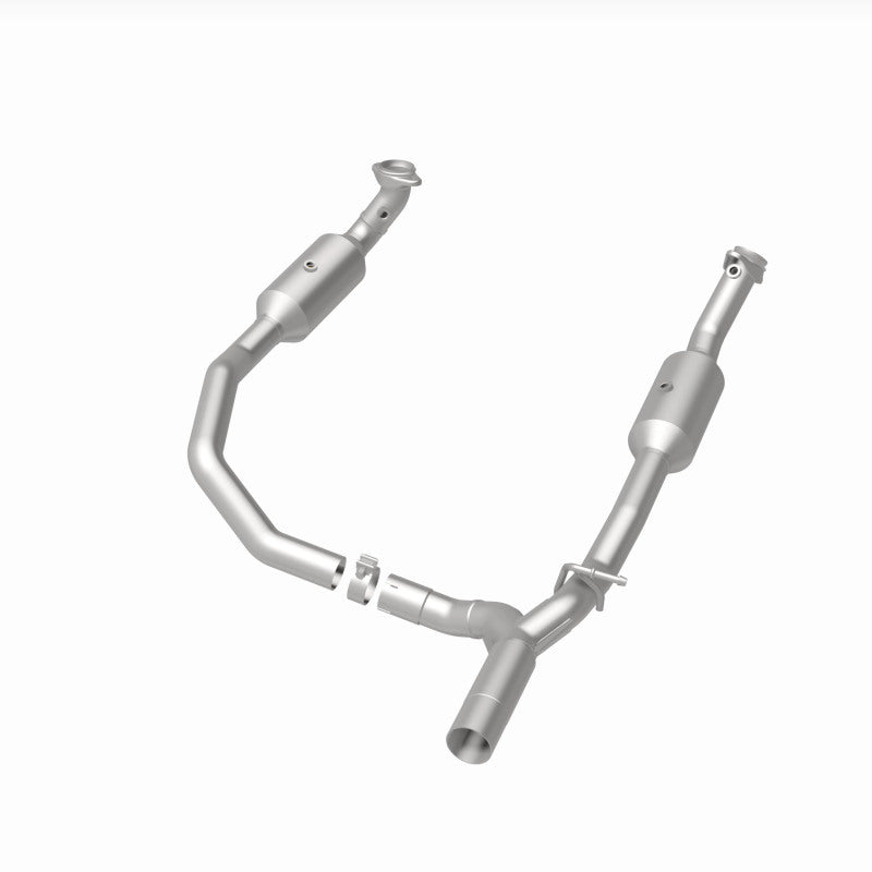 Magnaflow 17-18 Ford E-350 6.8L Direct Fit Converter 280014 280014 360 Degree Image Set