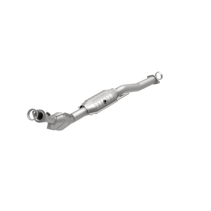 MagnaFlow OEM Grade Federal / EPA Compliant Direct-Fit Catalytic Converter 51077 360 Degree Image Set