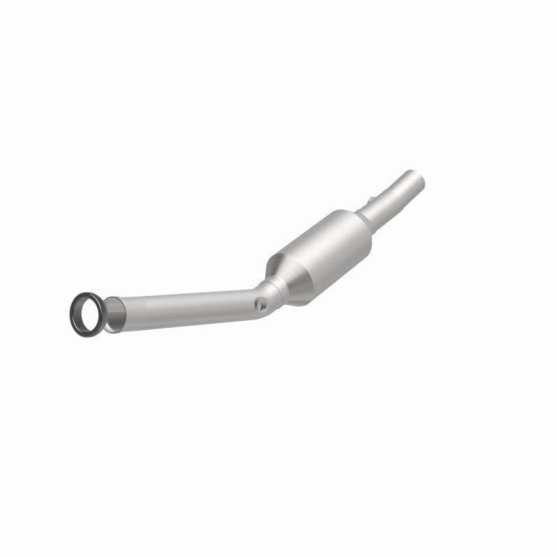 MagnaFlow OEM Grade Federal / EPA Compliant Direct-Fit Catalytic Converter 51821 360 Degree Image Set