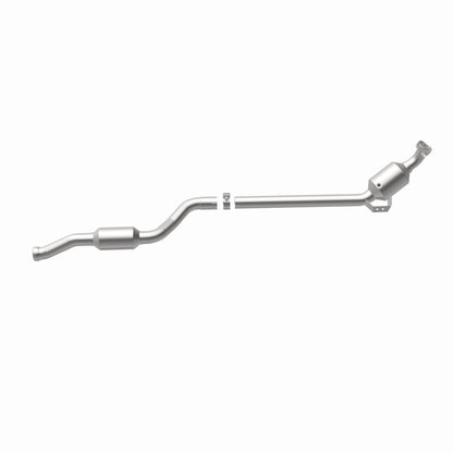 MagnaFlow Mercedes-Benz GLK350 OEM Grade Federal / EPA Compliant Direct-Fit Catalytic Converter 21-439 360 Degree Image Set