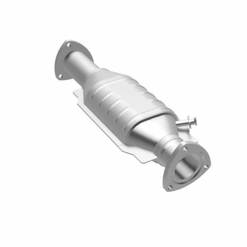 MagnaFlow Toyota Land Cruiser Standard Grade Federal / EPA Compliant Direct-Fit Catalytic Converter 23894 360 Degree Image Set