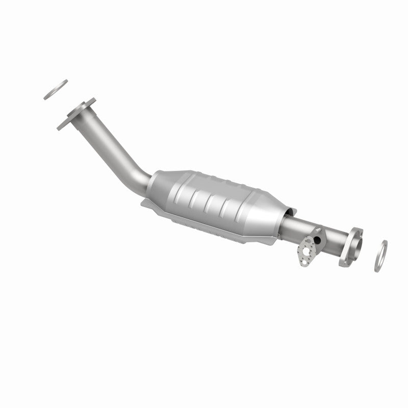 MagnaFlow Toyota Tundra HM Grade Federal / EPA Compliant Direct-Fit Catalytic Converter 23752 360 Degree Image Set