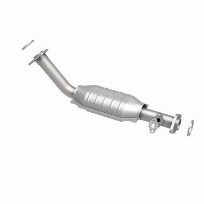 MagnaFlow Toyota Tundra HM Grade Federal / EPA Compliant Direct-Fit Catalytic Converter 23752 360 Degree Image Set