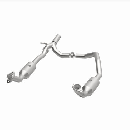 Magnaflow 17-18 Ford E-350 6.8L Direct Fit Converter 280014 280014 360 Degree Image Set