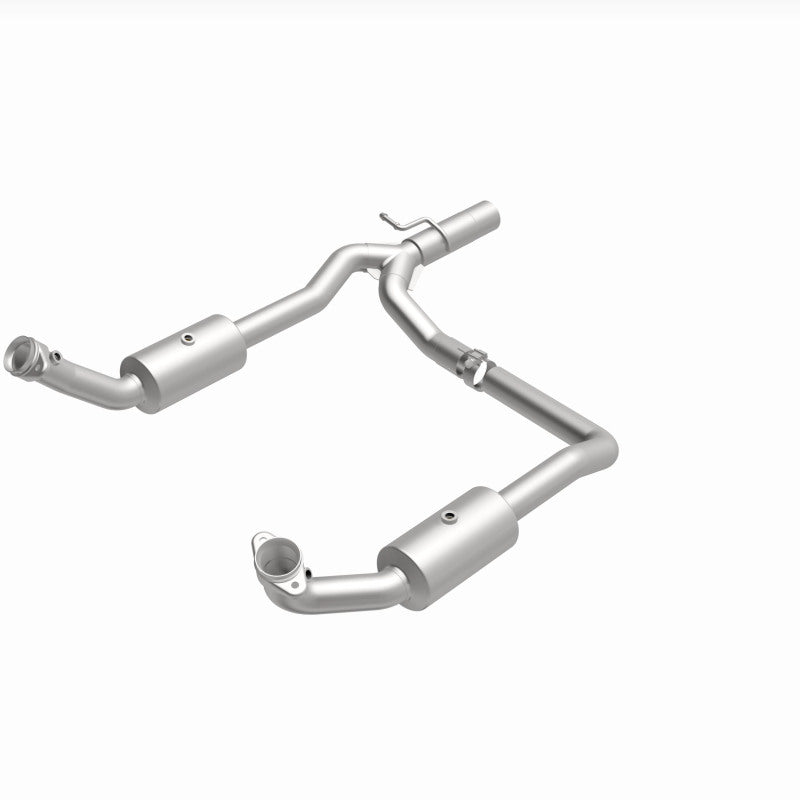 Magnaflow 09-13 Ford E-350 Super Duty V10 6.8 OEM Underbody Direct Fit Catalytic Converter 21-599 21-599 360 Degree Image Set
