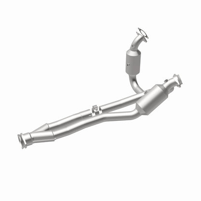 Magnaflow Conv DF 2015-2017 Transit-150 V6 3.5 OEM Underbody 21-710 21-710 360 Degree Image Set