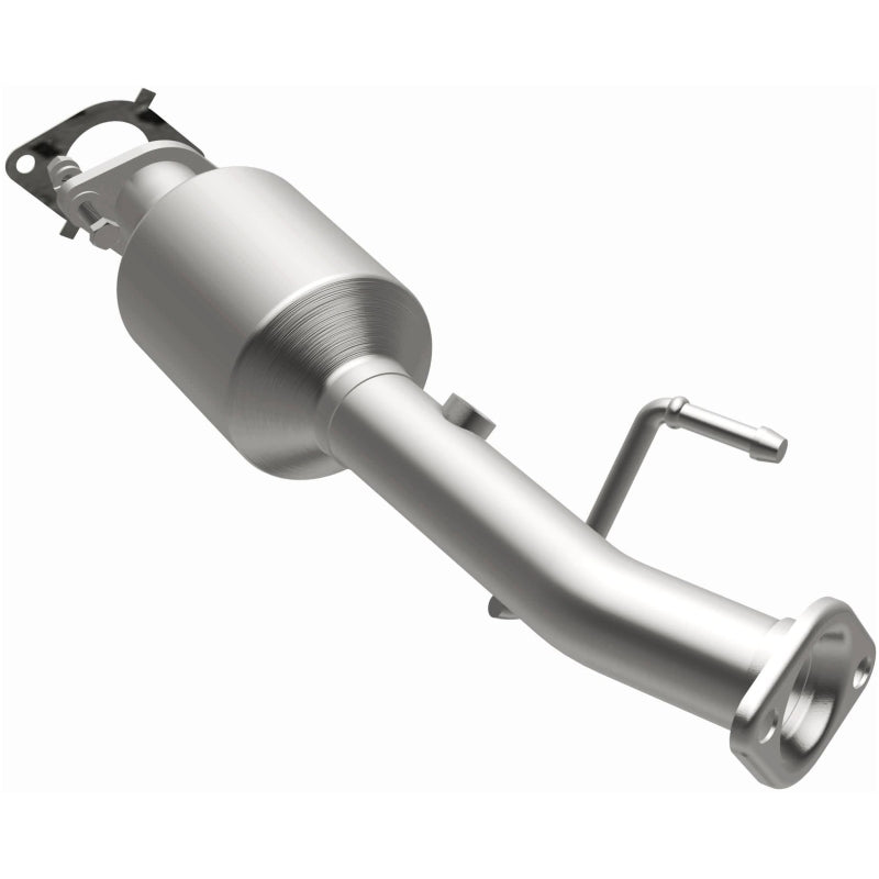MagnaFlow Nissan NV200 OEM Grade Federal / EPA Compliant Direct-Fit Catalytic Converter 52690 Photo - out of package