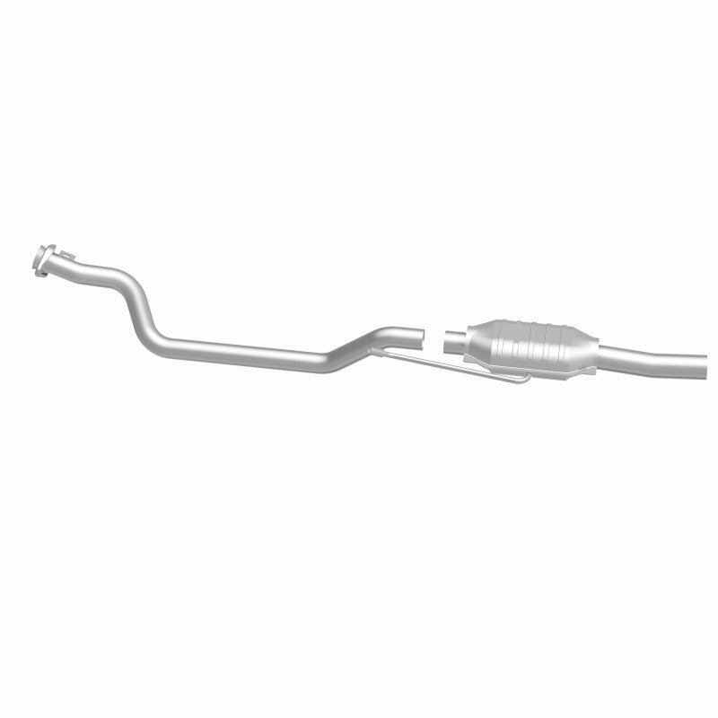 MagnaFlow Ford Standard Grade Federal / EPA Compliant Direct-Fit Catalytic Converter 93301 360 Degree Image Set