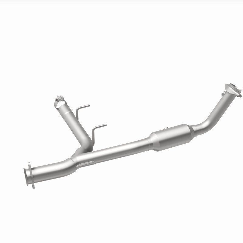 Magnaflow 05-06 Ford Expedition 5.4L Direct Fit Converter 4651411 4651411 360 Degree Image Set