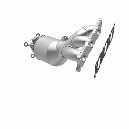 MagnaFlow Volvo XC90 OEM Grade Federal / EPA Compliant Manifold Catalytic Converter 22-173 360 Degree Image Set