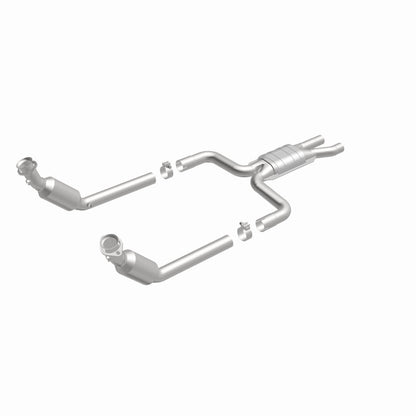 MagnaFlow California Grade CARB Compliant Direct-Fit Catalytic Converter 4561082 360 Degree Image Set