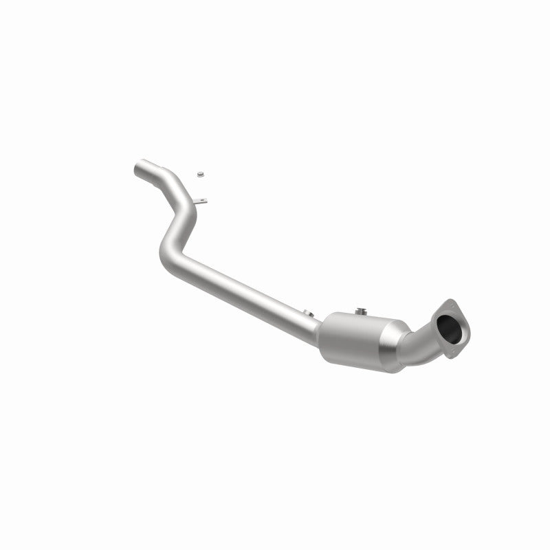 MagnaFlow HM Grade Federal / EPA Compliant Direct-Fit Catalytic Converter 26202 360 Degree Image Set