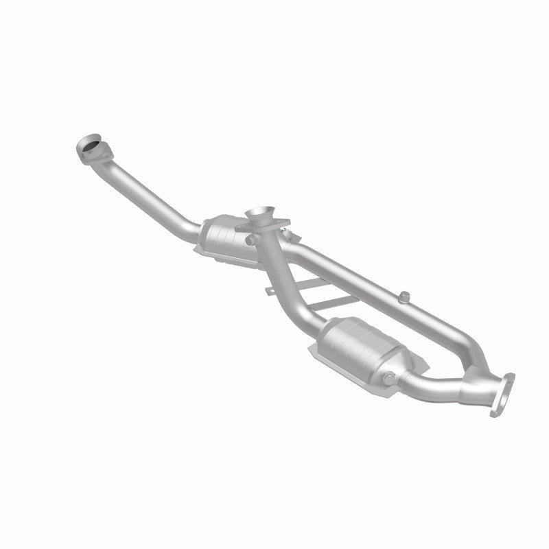 MagnaFlow Ford Windstar HM Grade Federal / EPA Compliant Direct-Fit Catalytic Converter 93342 360 Degree Image Set
