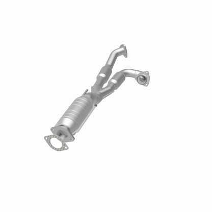 MagnaFlow Nissan Altima HM Grade Federal / EPA Compliant Direct-Fit Catalytic Converter 93361 360 Degree Image Set