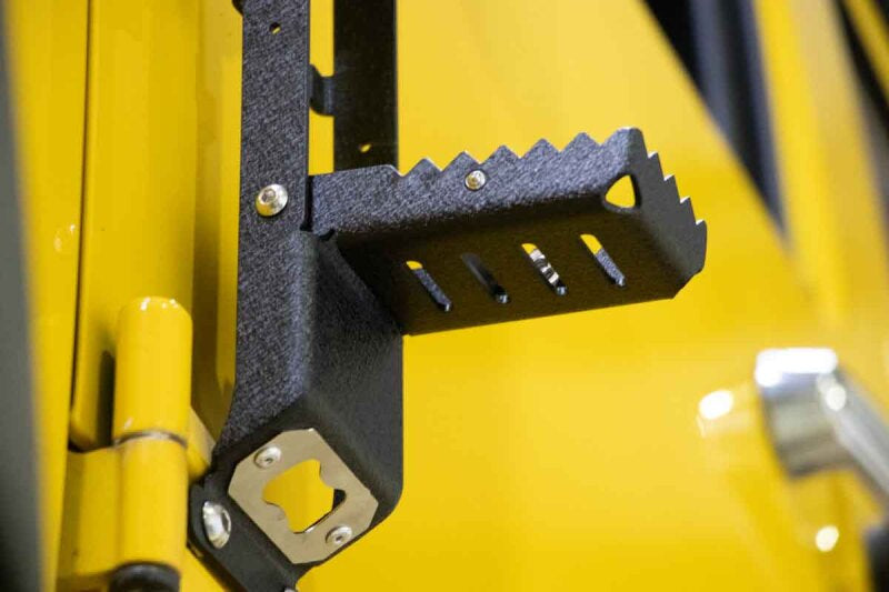 Fishbone Offroad Wrangler JK/JL/ Gladiator Door Mounted Step FB21237 FB21237 Photo - lifestyle view