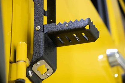Fishbone Offroad Wrangler JK/JL/ Gladiator Door Mounted Step FB21237 FB21237 Photo - lifestyle view