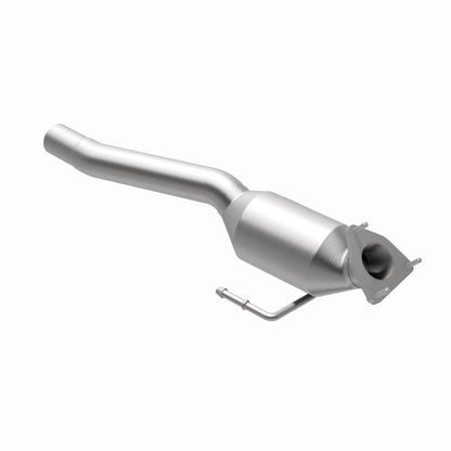 MagnaFlow Volkswagen Touareg OEM Grade Federal / EPA Compliant Direct-Fit Catalytic Converter 51156 360 Degree Image Set