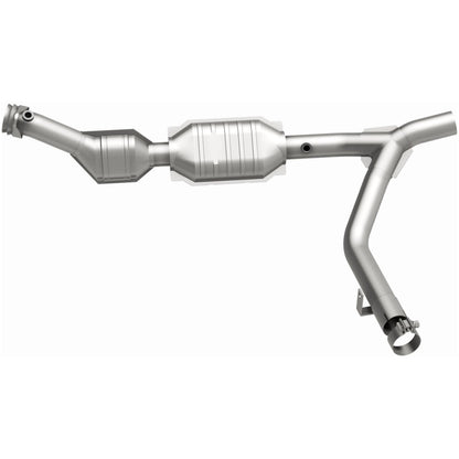 MagnaFlow OEM Grade Federal / EPA Compliant Direct-Fit Catalytic Converter 51544 Photo - out of package