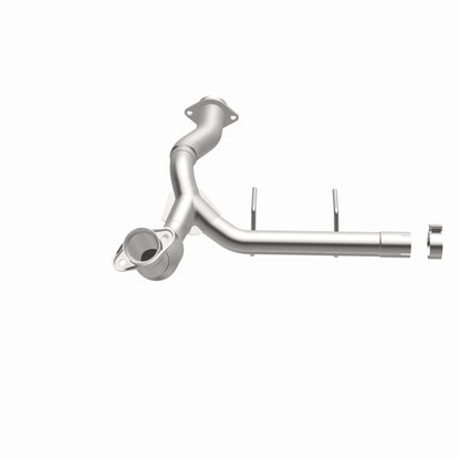 MagnaFlow Ford F-150 OEM Grade Federal / EPA Compliant Direct-Fit Catalytic Converter 21-470 360 Degree Image Set
