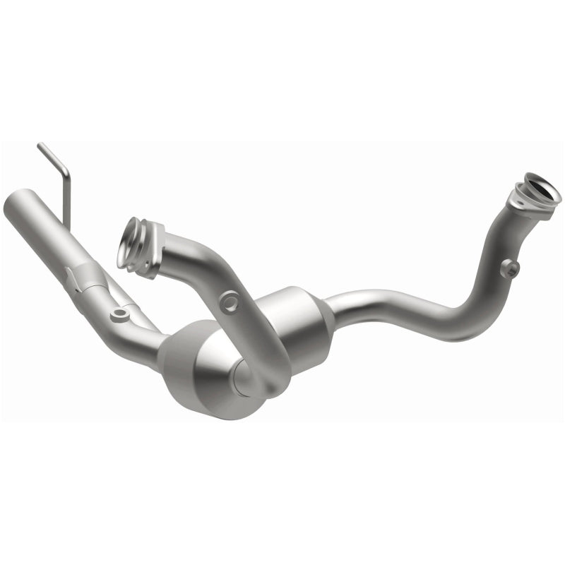 MagnaFlow Jeep Grand Cherokee OEM Grade Federal / EPA Compliant Direct-Fit Catalytic Converter 49070 Photo - out of package