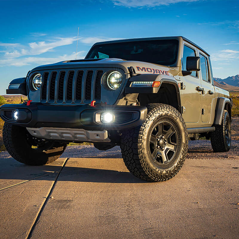 ARB Jeep JL/JT Nacho SAE Only White Plug N Play Fog Light Kit (Bumper Kit) V3JW1KWSO V3JW1KWSO Photo - lifestyle view