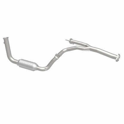MagnaFlow Jeep Liberty HM Grade Federal / EPA Compliant Direct-Fit Catalytic Converter 93382 360 Degree Image Set