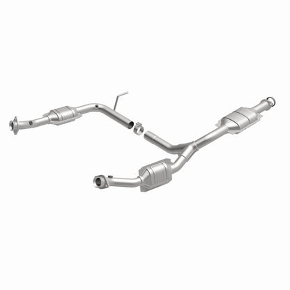 MagnaFlow HM Grade Federal / EPA Compliant Direct-Fit Catalytic Converter 93372 360 Degree Image Set