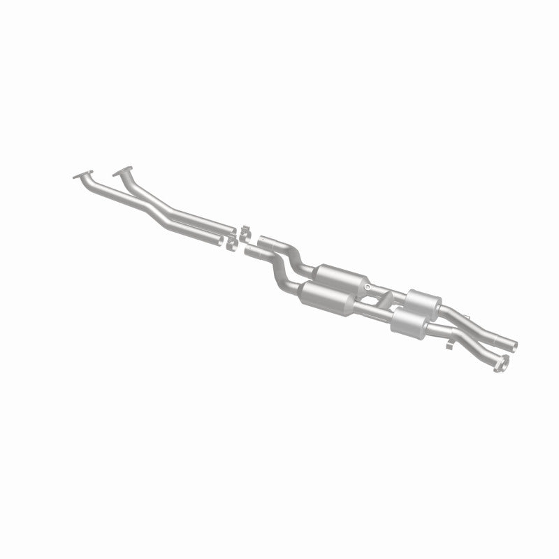 MagnaFlow BMW HM Grade Federal / EPA Compliant Direct-Fit Catalytic Converter 24021 360 Degree Image Set