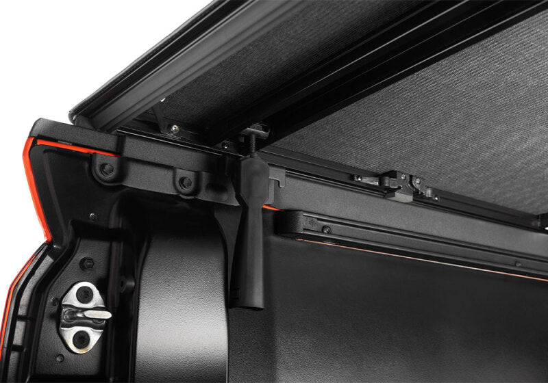 Extang 2024 Toyota Tacoma (5ft Bed) Trifecta 2.0 92832 92832 Photo - Close Up