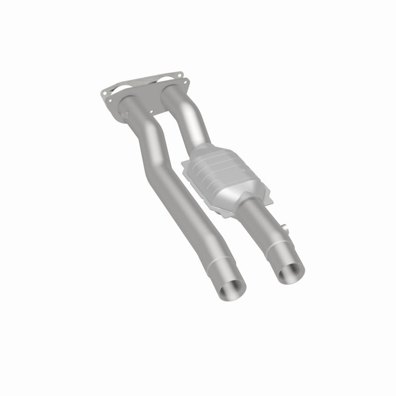 MagnaFlow HM Grade Federal / EPA Compliant Direct-Fit Catalytic Converter 95471 360 Degree Image Set