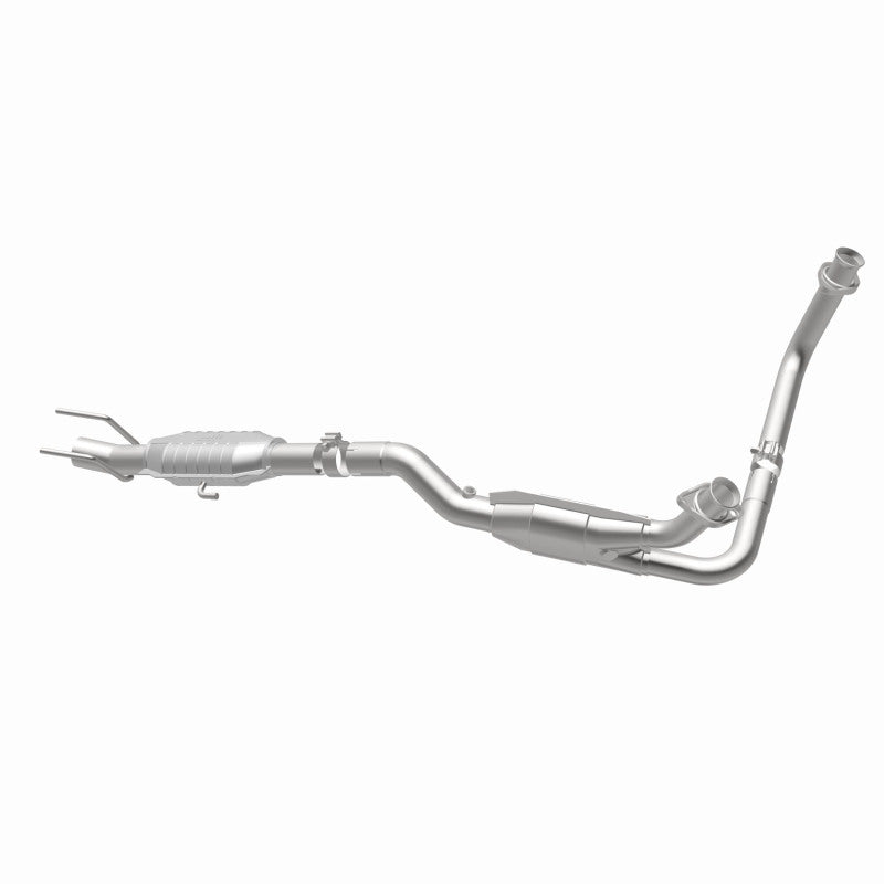 MagnaFlow Ford Standard Grade Federal / EPA Compliant Direct-Fit Catalytic Converter 93423 360 Degree Image Set