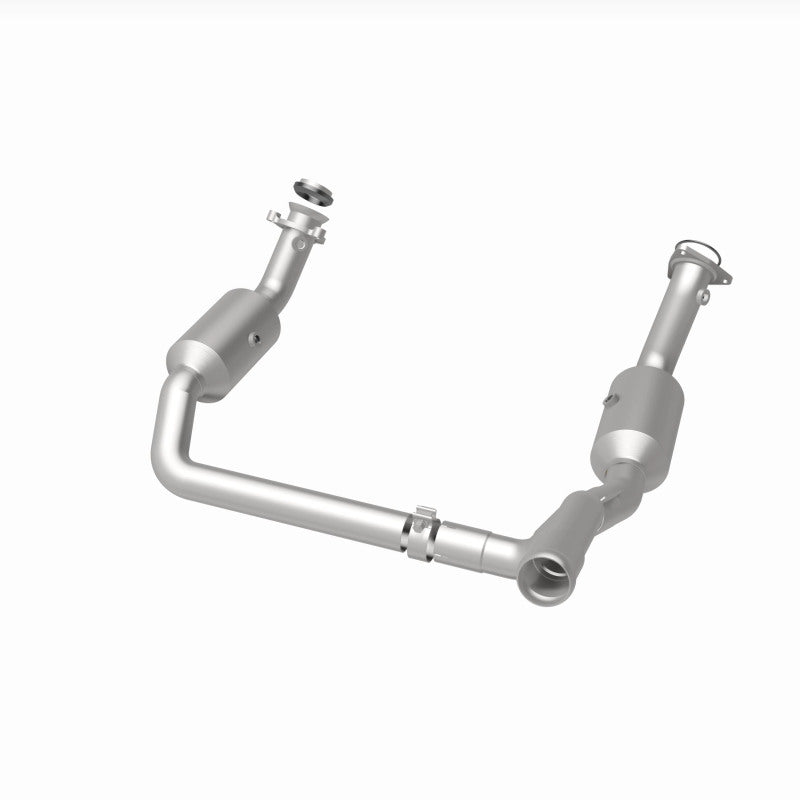 Magnaflow 19-20 GMC Sierra 1500 Single Underbody 4.3L/5.3L Direct Fit Catalytic Converter 280656 280656 360 Degree Image Set