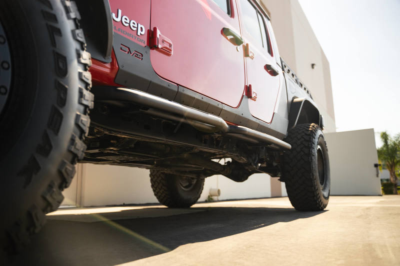 DV8 Offroad 20-23 Jeep Gladiator JT Body/Pinch Weld Mounted Step SRGL-08 SRGL-08 Photo - Unmounted
