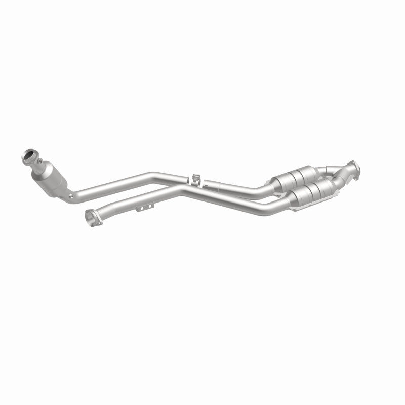 MagnaFlow Mercedes-Benz California Grade CARB Compliant Direct-Fit Catalytic Converter 444059 360 Degree Image Set