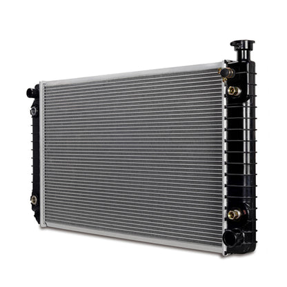 Mishimoto 1988-1995 Chevrolet/GMC C/K Truck 5.0L/5.7L V8 w/ HD Cooling and 28 1/ R622-AT Photo - Close Up