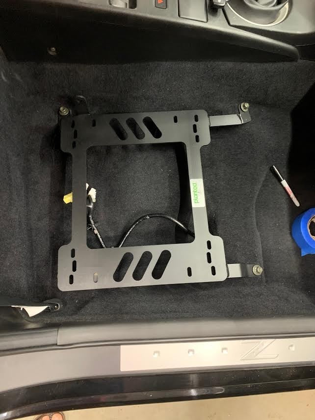 Planted Technology Seat Bracket- Nissan 350Z Six Speed (2003-2008) - LOW - Passenger / Right