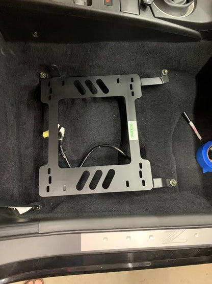 Planted Technology Seat Bracket- Nissan 350Z Six Speed (2003-2008) - LOW - Passenger / Right