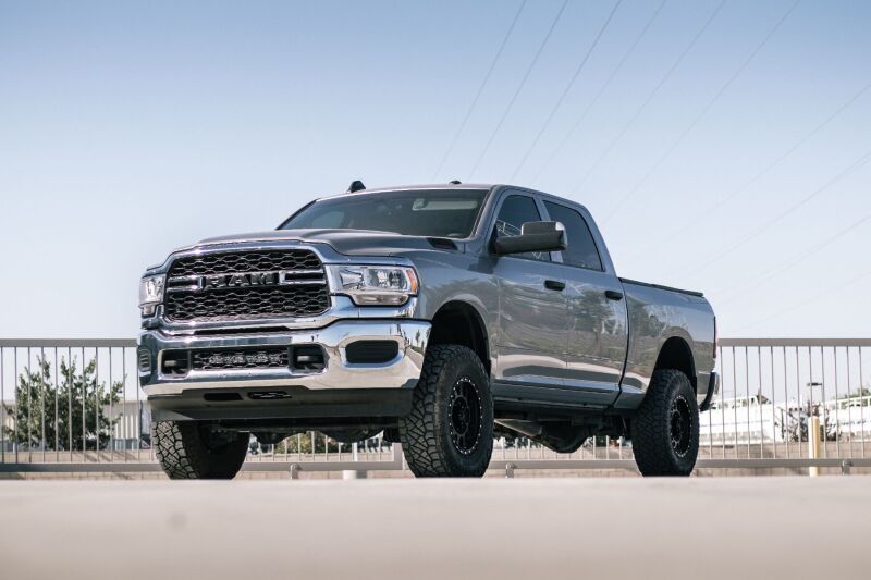 Cognito 14-24 RAM 2500 4WD 3in Performance Leveling Kit w/ Fox PS 2.0 IFP Shocks 115-P0944 115-P0944 Photo - lifestyle view