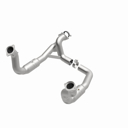 MagnaFlow Ford OEM Grade Federal / EPA Compliant Direct-Fit Catalytic Converter 52297 360 Degree Image Set