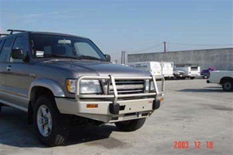 ARB Winchbar Suit Flares Srs 98-03 Trooper 3444070 3444070 Photo - lifestyle view