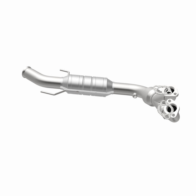 MagnaFlow Saab 900 HM Grade Federal / EPA Compliant Direct-Fit Catalytic Converter 23687 360 Degree Image Set