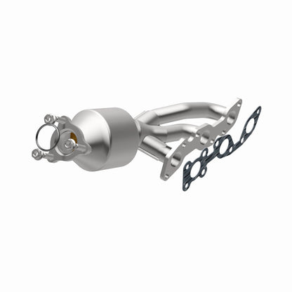 MagnaFlow Nissan HM Grade Federal / EPA Compliant Manifold Catalytic Converter 24381 360 Degree Image Set