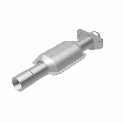 MagnaFlow Standard Grade Federal / EPA Compliant Direct-Fit Catalytic Converter 93485 360 Degree Image Set