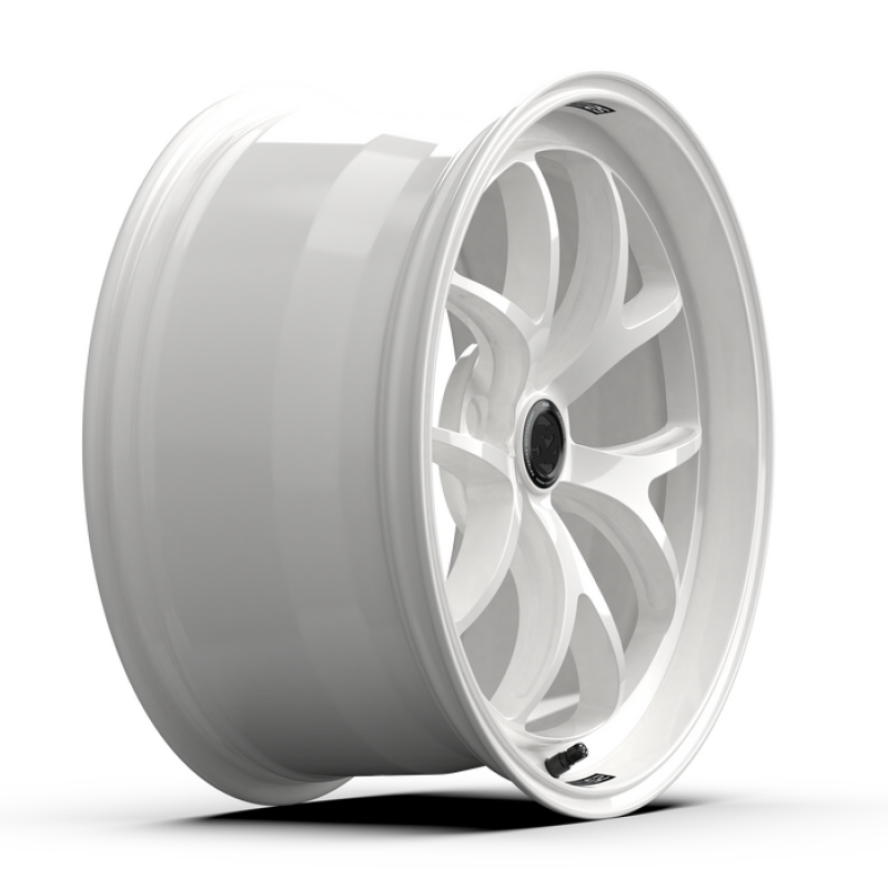fifteen52 Sector RSR 19x9.5 5x114.3 38mm ET 73.1mm Center Bore Rally White RSSRW-99554+38-2 RSSRW-99554+38-2 User 1