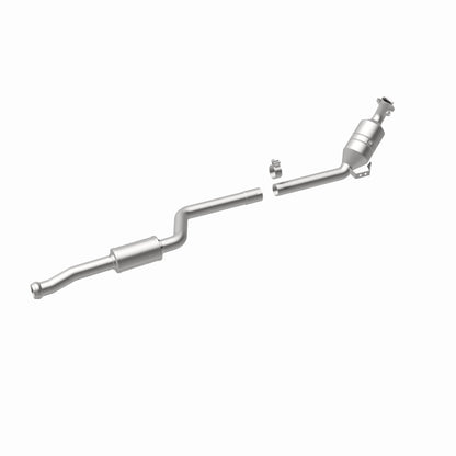 MagnaFlow Mercedes-Benz California Grade CARB Compliant Direct-Fit Catalytic Converter 5561922 360 Degree Image Set