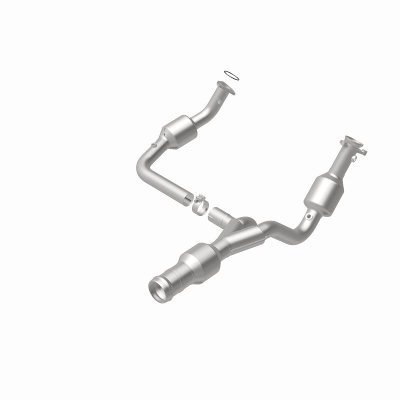 MagnaFlow OEM Grade Federal / EPA Compliant Direct-Fit Catalytic Converter 52616 360 Degree Image Set
